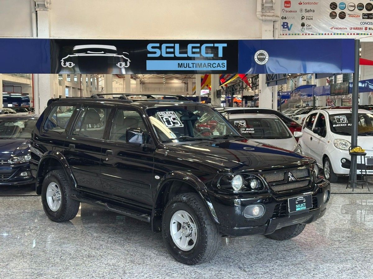 MITSUBISHI PAJERO SPORT HPE V6 4X4