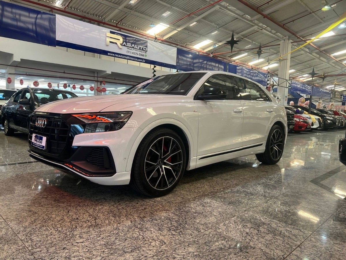 Q8 Perfo. 3.0 TFSI Quattro S-tron/(Híb.) Blindado