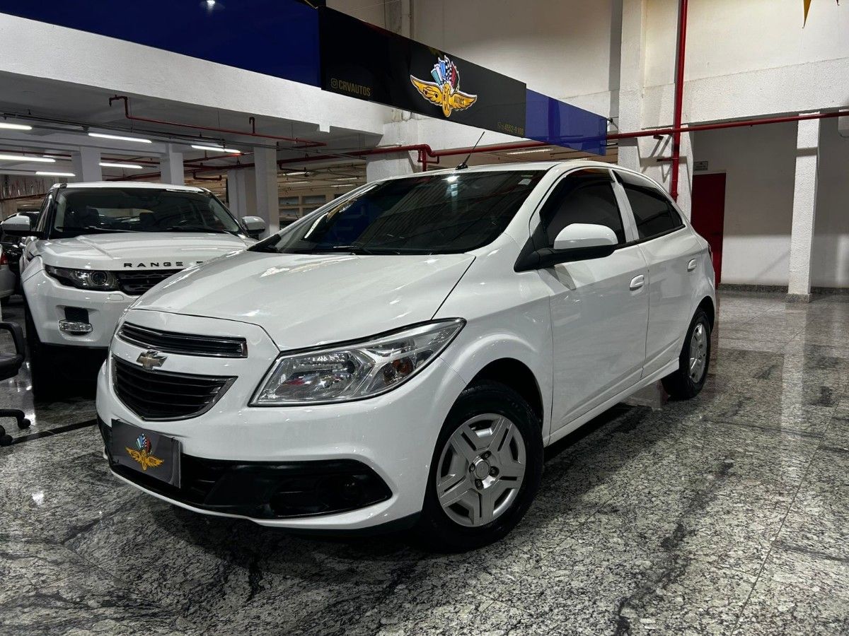 CHEVROLET ONIX - 2013/2013 - 1.0 MPFI LT 8V FLEX 4P MANUAL