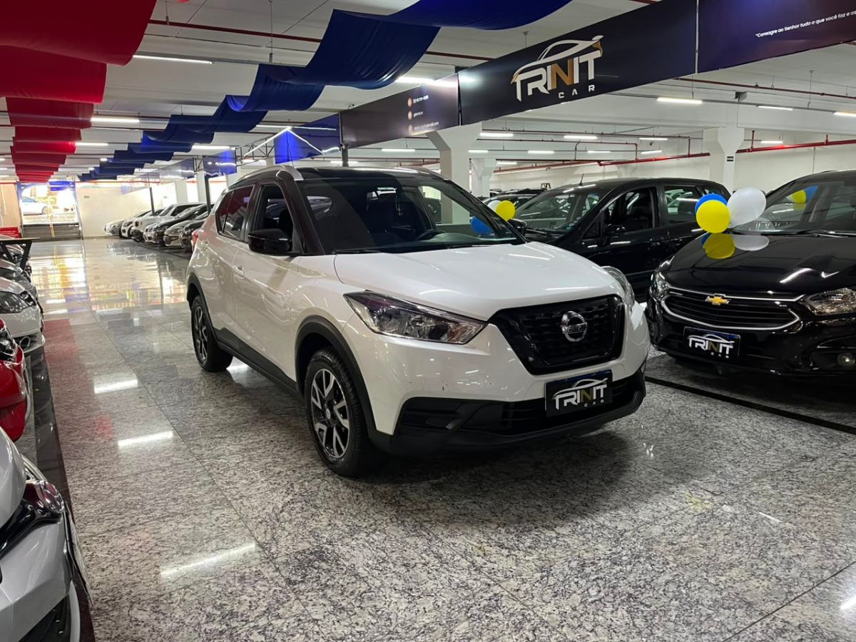 NISSAN KICKS-S 1.6