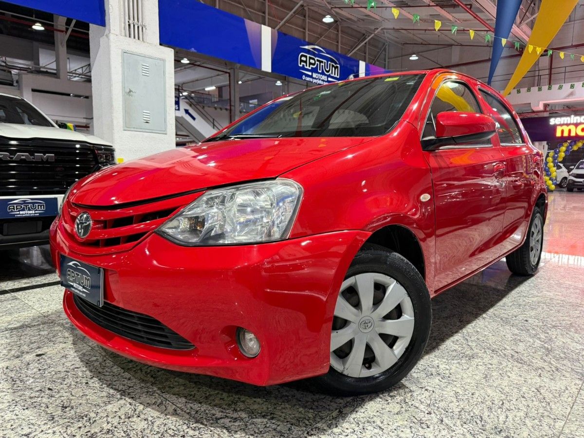 TOYOTA ETIOS - 2014/2015