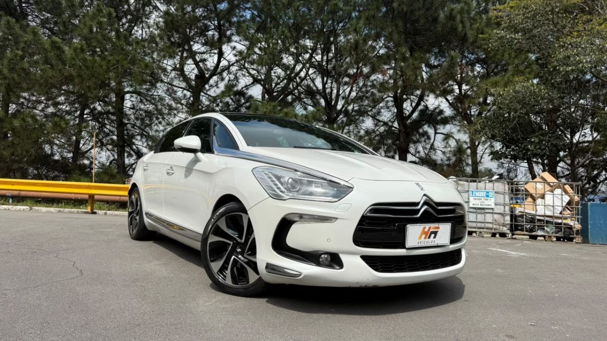 DS5 1.6 Be Chic Turbo 16V 5p Aut