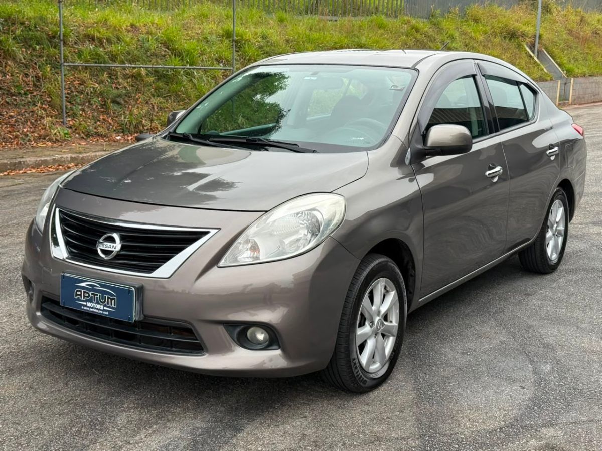 NISSAN VERSA 2014